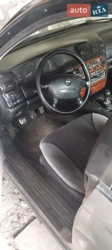 Opel Omega