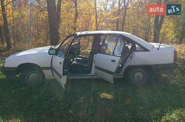 Седан Opel Omega 1989 в 