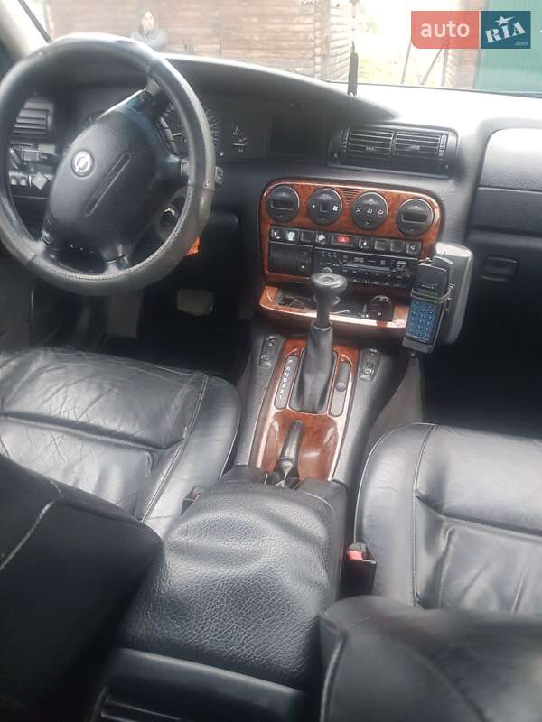 Седан Opel Omega 1998 в Чернівцях