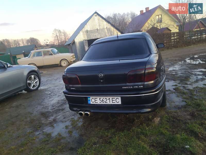 Седан Opel Omega 1998 в Чернівцях