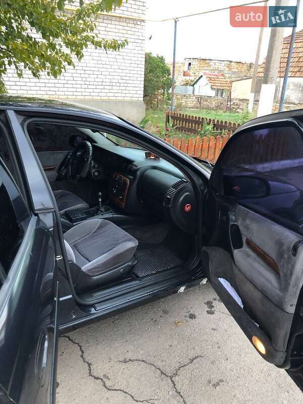 Седан Opel Omega 1996 в Коблеве