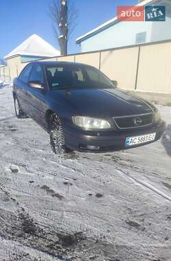 Седан Opel Omega 2000 в 