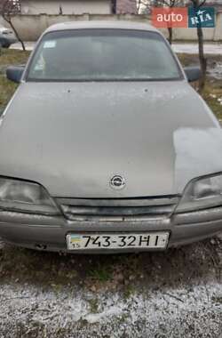 Седан Opel Omega 1988 в Мостиске