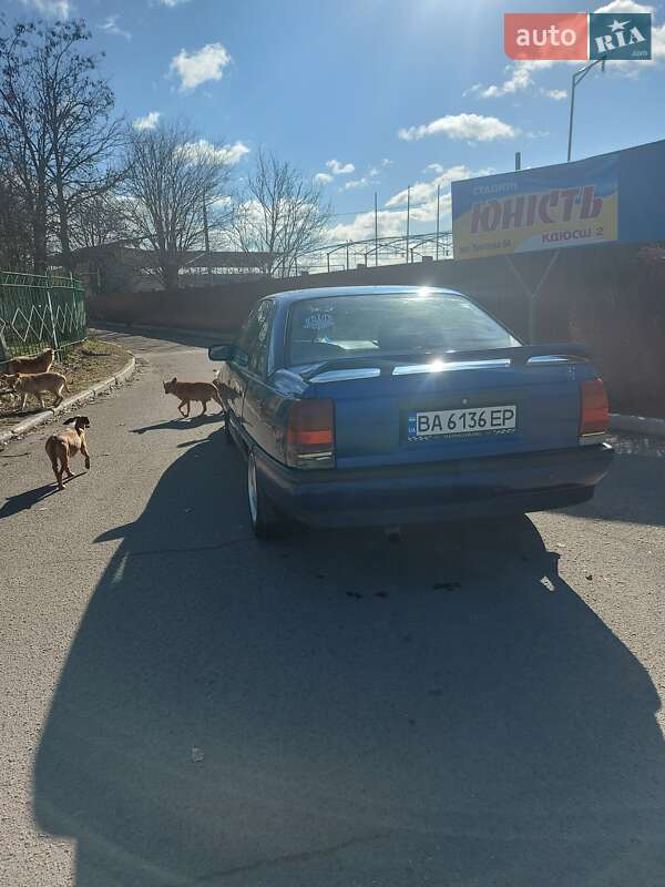 Седан Opel Omega 1988 в Кропивницком фото 3 Седан Opel Omega 1988 в Кропивницком