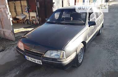 Седан Opel Omega 1989 в Дніпрі