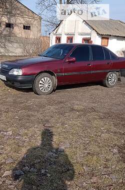 Седан Opel Omega 1990 в Новоукраинке