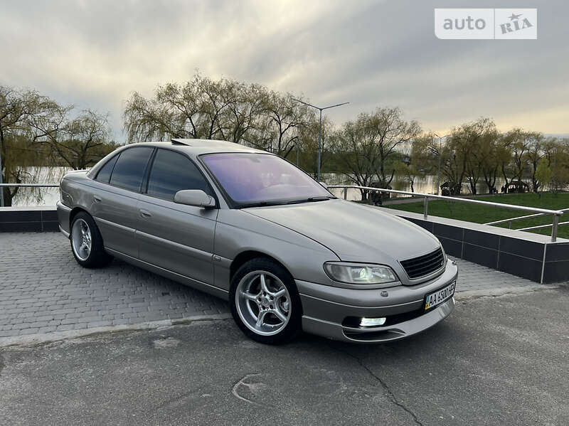 Седан Opel Omega 2003 в 