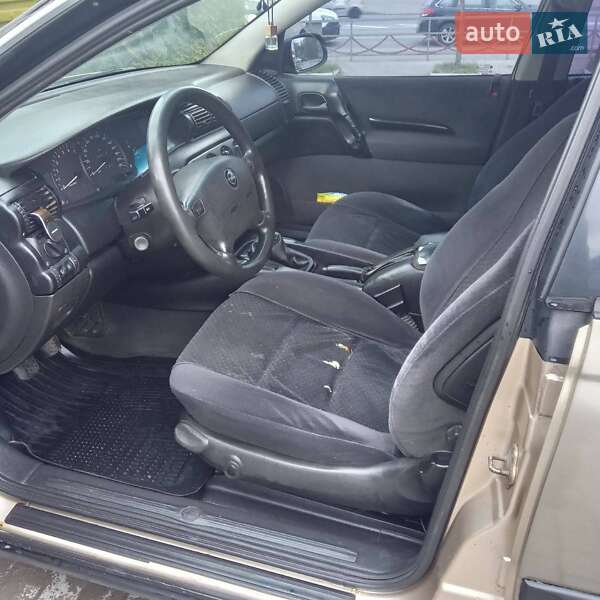 Седан Opel Omega 1998 в Вінниці