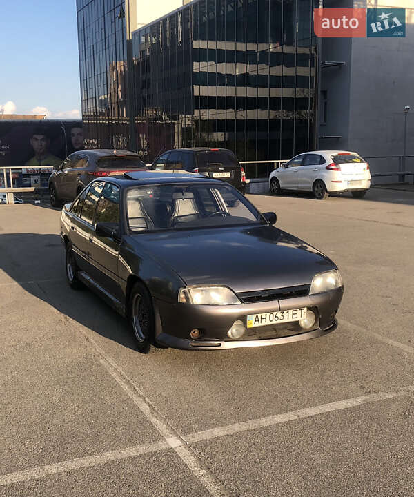 Opel Omega 1987