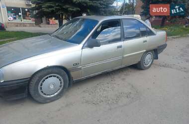 Седан Opel Omega 1988 в Тернополе