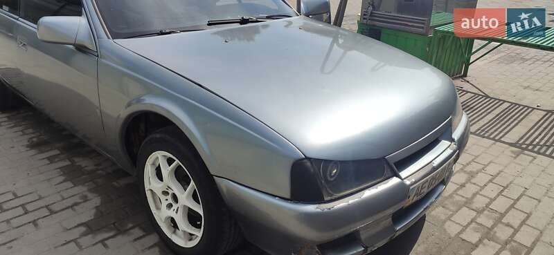 Седан Opel Omega 1988 в Дніпрі фото 8 Седан Opel Omega 1988 в Дніпрі