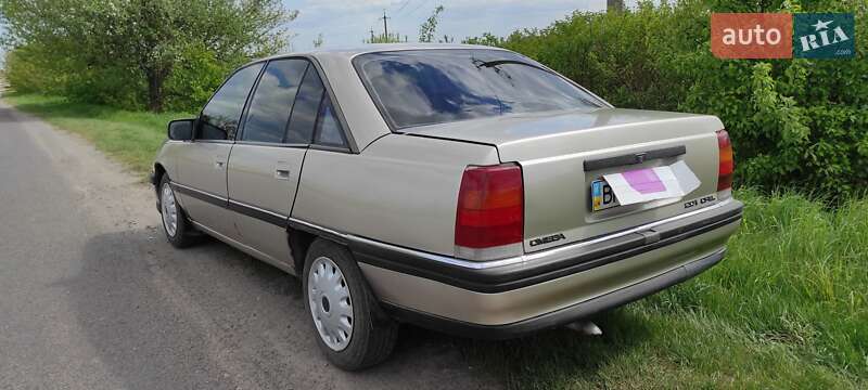 Седан Opel Omega 1987 в Виннице