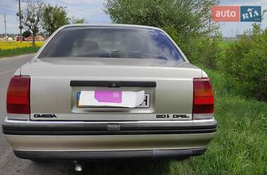 Седан Opel Omega 1987 в 