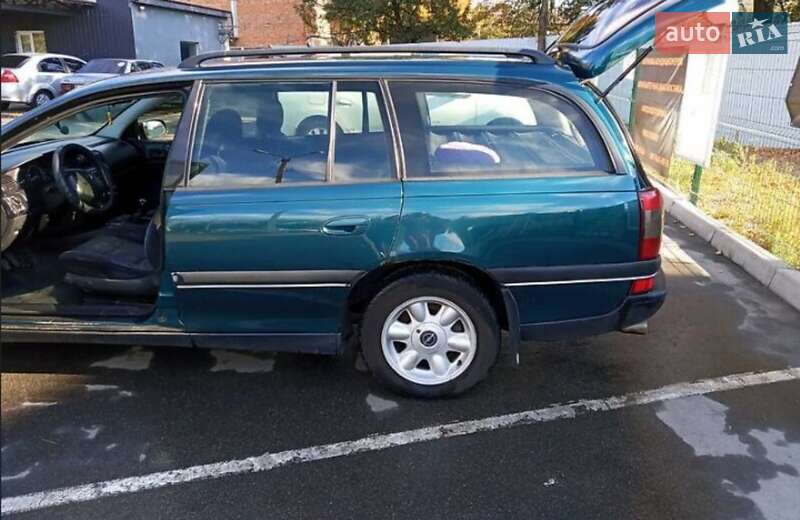 Универсал Opel Omega 1998 в Сумах