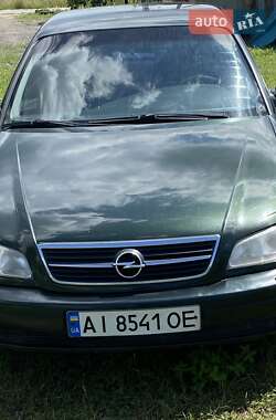 Седан Opel Omega 2002 в 