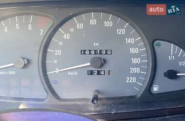 Седан Opel Omega 2002 в 