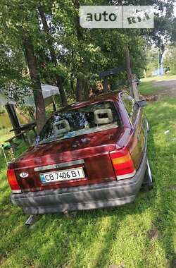 Седан Opel Omega 1988 в Городне
