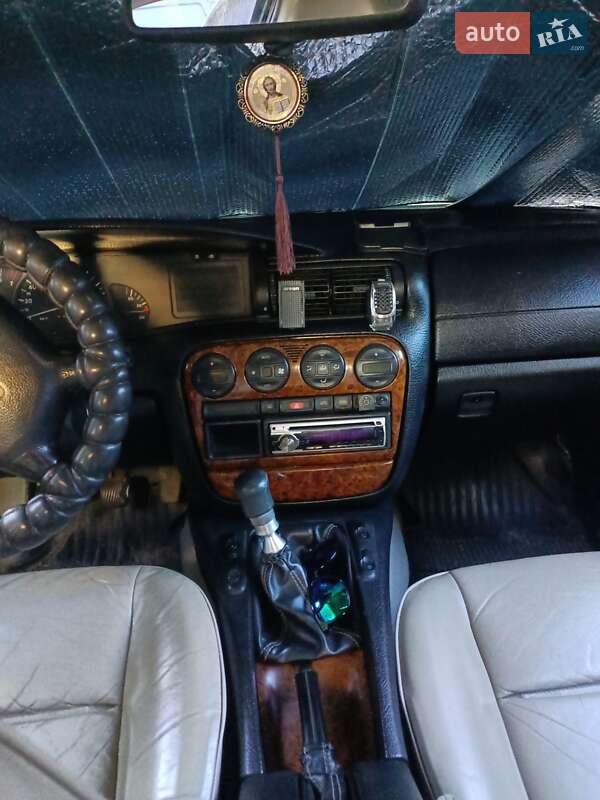 Седан Opel Omega 1997 в Кривому Розі