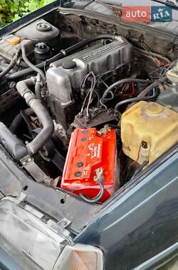 Седан Opel Omega 1993 в 