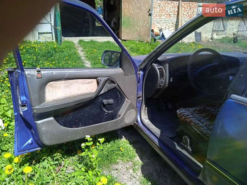Седан Opel Omega 1989 в Новой Ушице фото 4 Седан Opel Omega 1989 в Новой Ушице