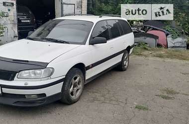 Универсал Opel Omega 1995 в Черновцах