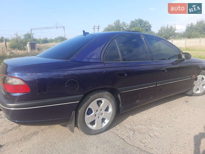 Седан Opel Omega 1995 в Роздільній