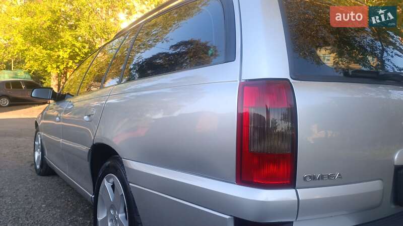 Універсал Opel Omega 2003 в Костянтинівці