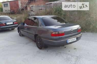 Седан Opel Omega 1995 в Городке