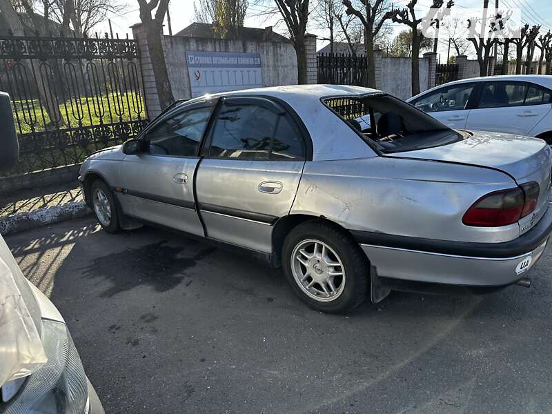 Седан Opel Omega 1998 в Кривом Роге