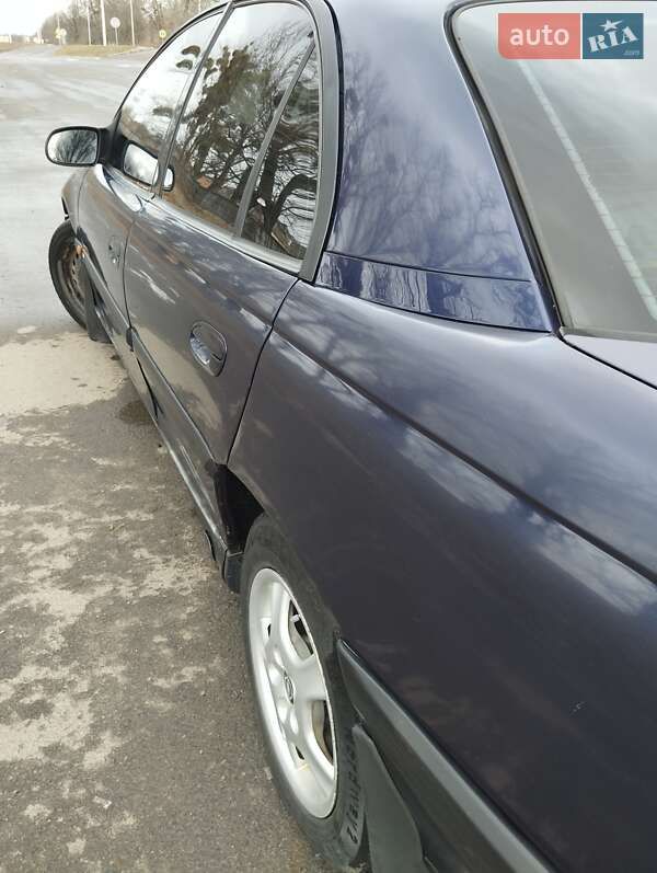 Седан Opel Omega 1998 в Тульчині