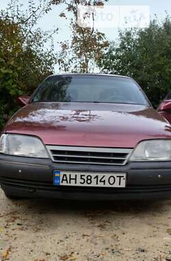 Седан Opel Omega 1990 в Львові