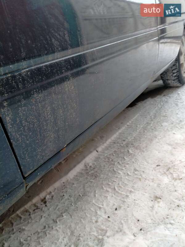 Седан Opel Omega 1988 в Кореці