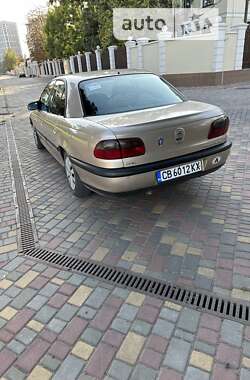 Седан Opel Omega 1998 в Одессе