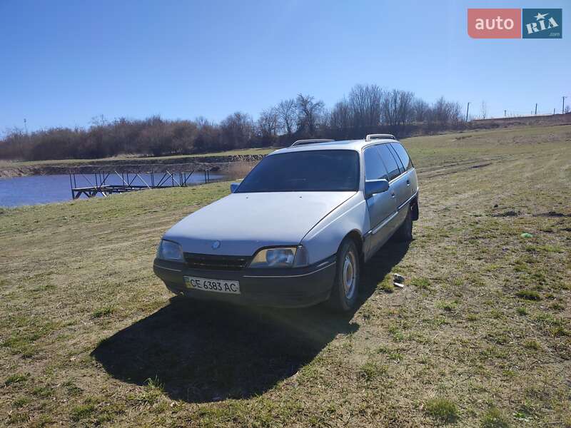 Универсал Opel Omega 1988 в Хотине