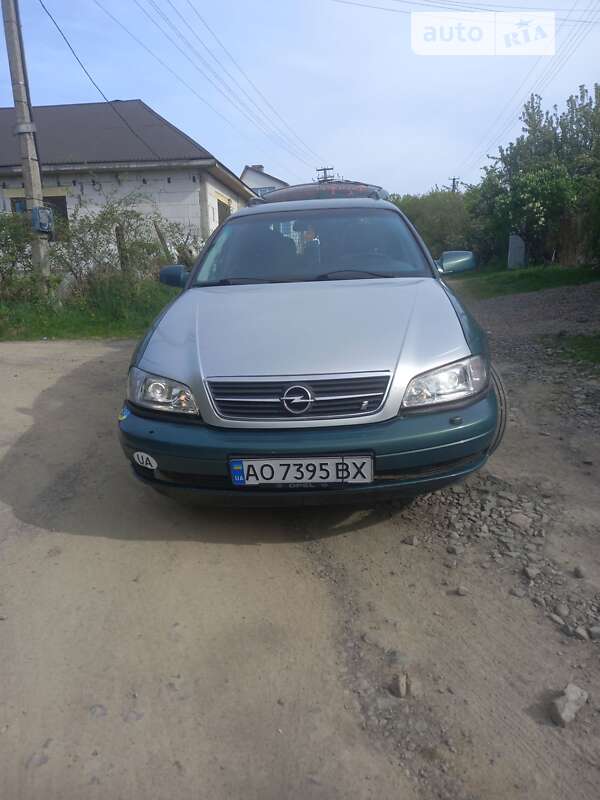 Универсал Opel Omega 2000 в Ужгороде