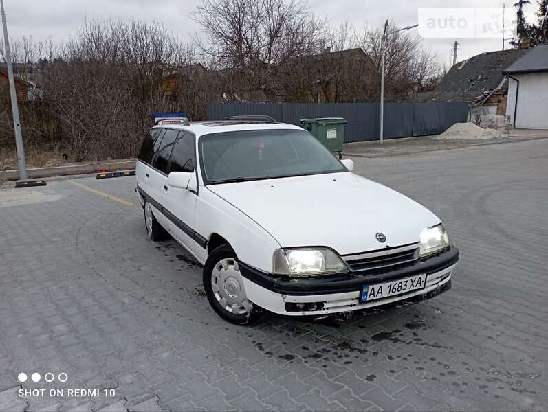 Універсал Opel Omega 1992 в Бучі