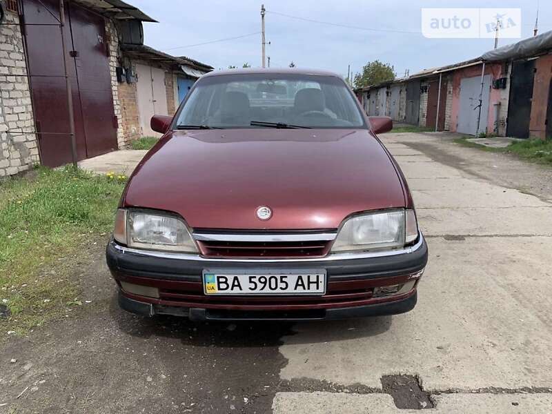 Седан Opel Omega 1991 в Долинской