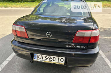 Седан Opel Omega 2000 в Киеве