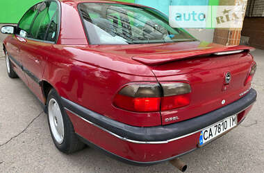 Седан Opel Omega 1995 в Черкассах