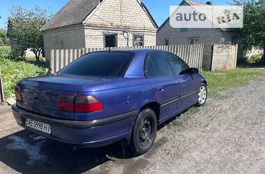 Седан Opel Omega 1998 в Днепре