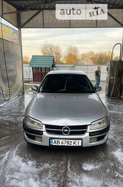 Седан Opel Omega 1998 в Гайсину