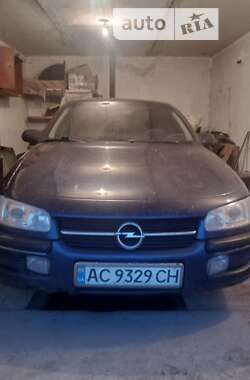 Седан Opel Omega 1995 в Каменке-Бугской