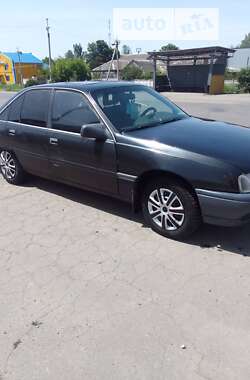 Седан Opel Omega 1987 в Подільську