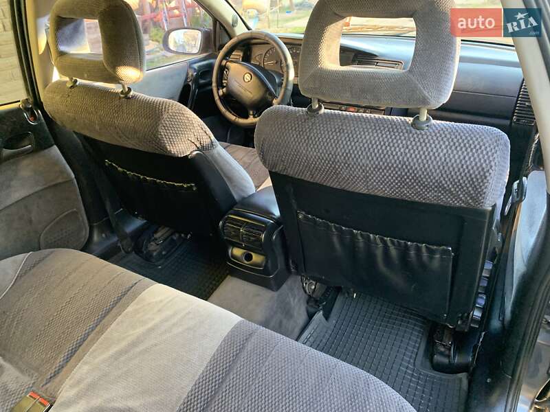 Универсал Opel Omega 1996 в Обухове