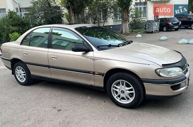 Седан Opel Omega 1998 в Одессе