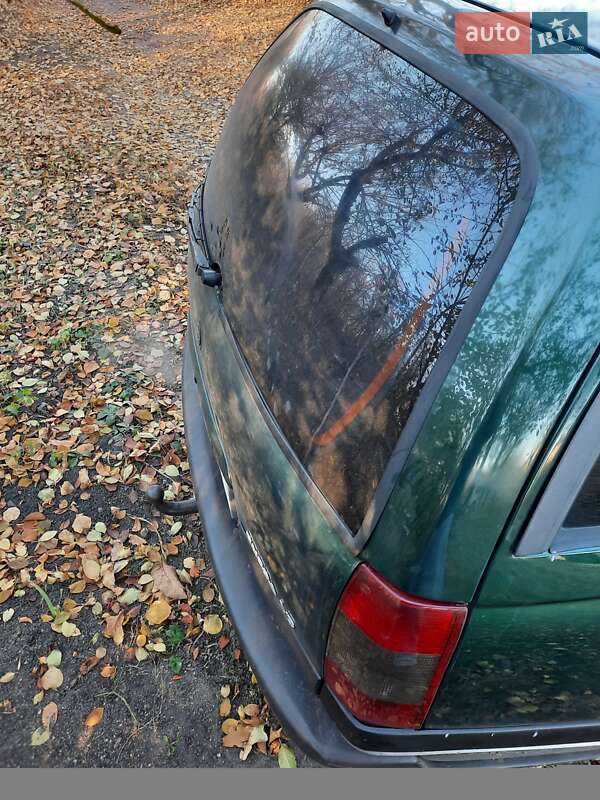 Универсал Opel Omega 1995 в Дрогобыче