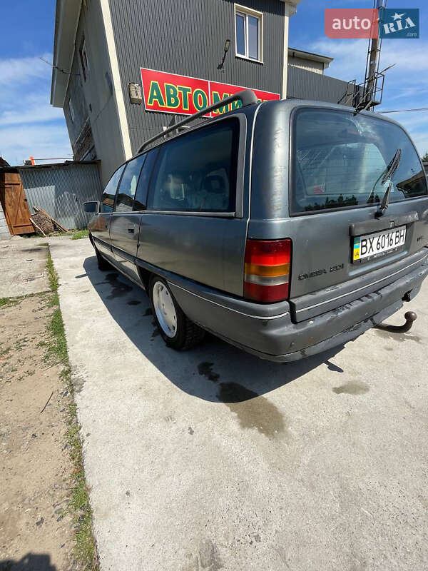 Універсал Opel Omega 1990 в Львові