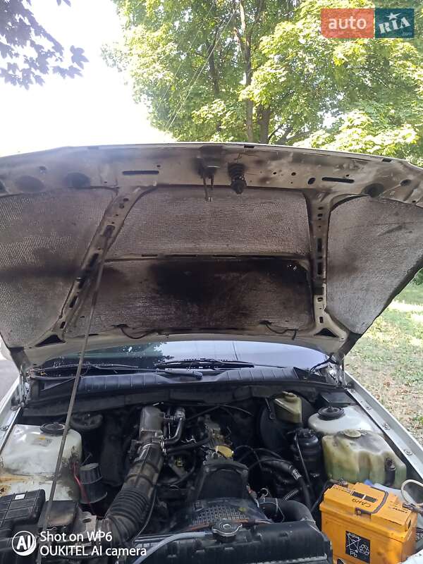 Седан Opel Omega 1993 в Днепре