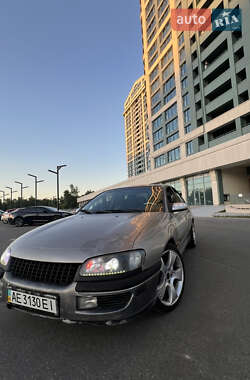 Седан Opel Omega 1995 в 