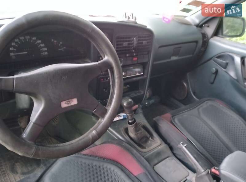 Седан Opel Omega 1988 в Заліщиках